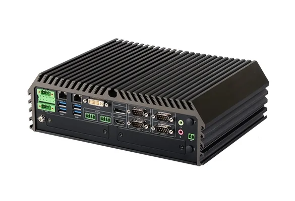 Máy tính công nghiệp Cincoze GM-1000 vỏ nhôm tản nhiệt lớn, mặt sau có hai cổng LAN, cổng DVI, DisplayPort, bốn cổng COM và cụm terminal nguồn
